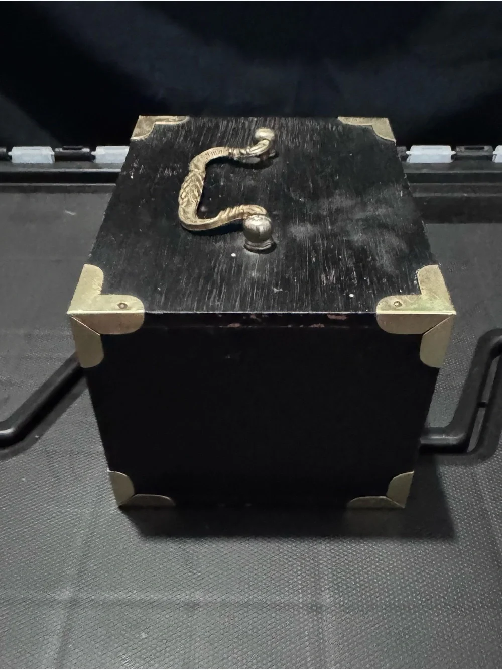 Vintage Chinoiserie Black Lacquer 8 Pc Coaster Set Brass Storage Box